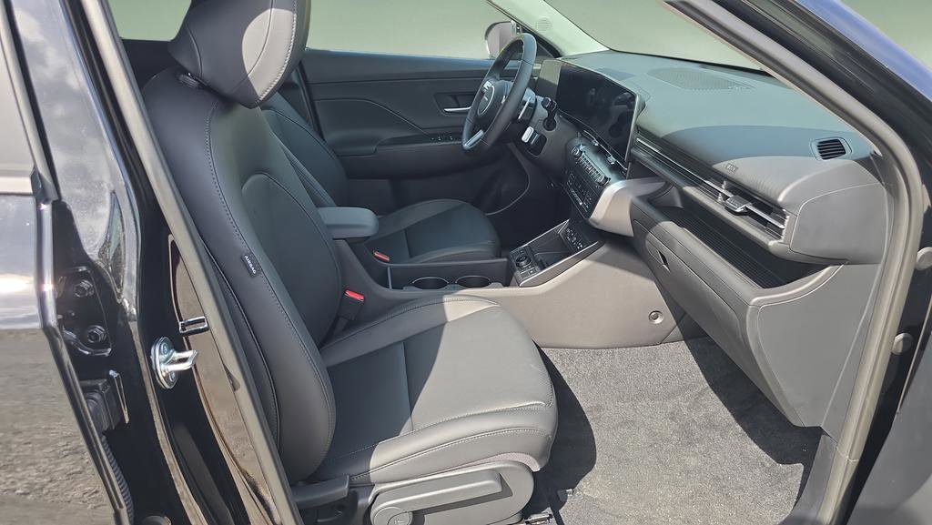 New 2026 Hyundai Kona SEL Premium image 24