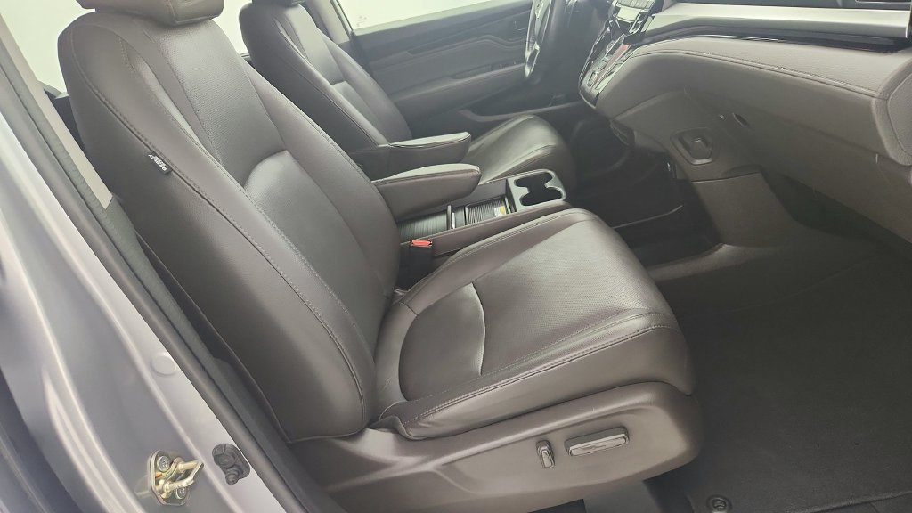 Used 2020 Honda Odyssey Elite image 32