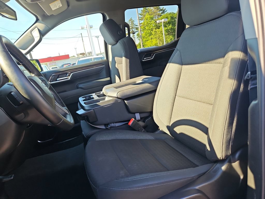 Used 2026 Chevrolet Silverado 1500 RST AWD/4WD image 19