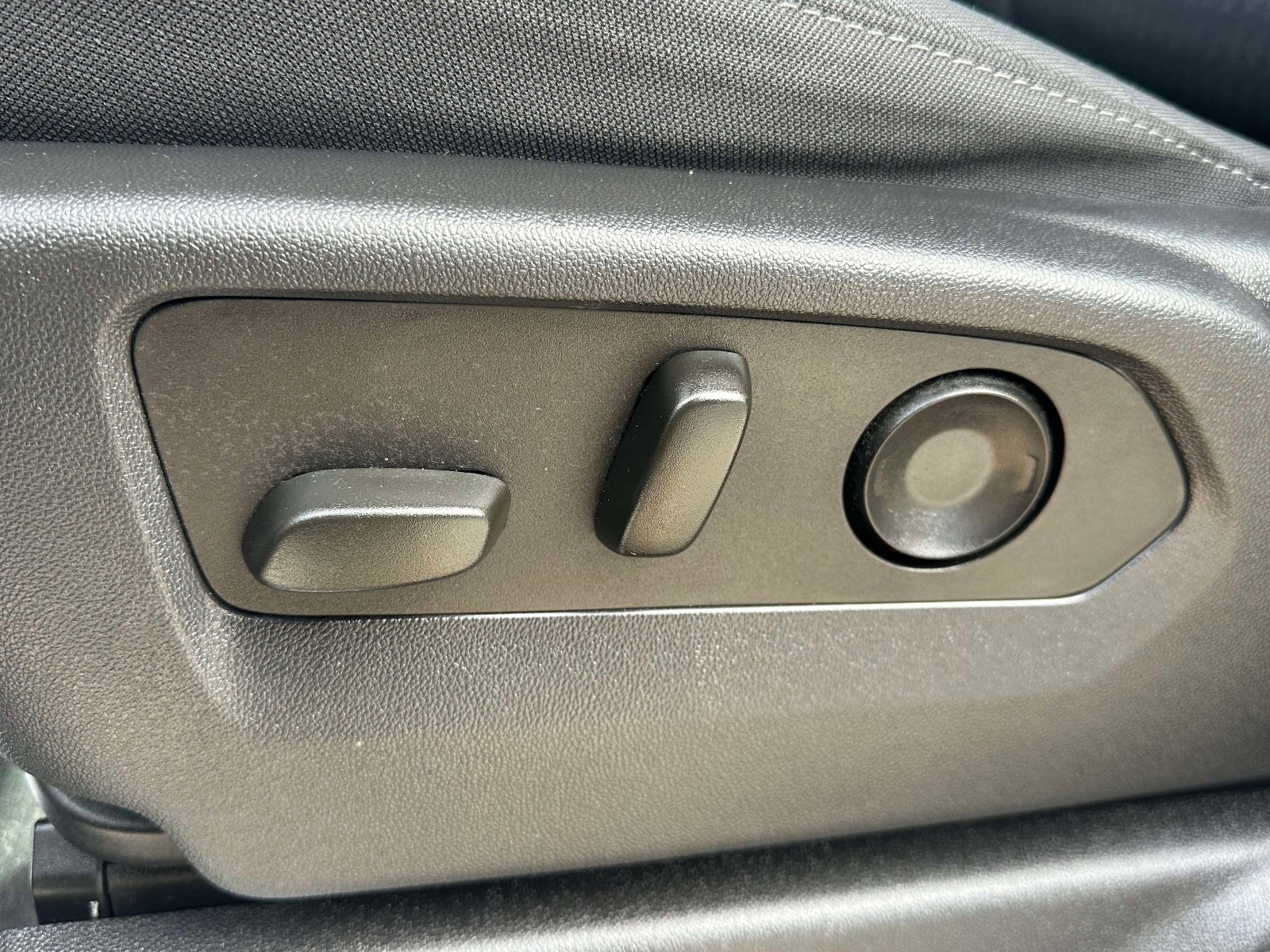 Certified 2023 GMC Sierra 1500 Elevation w/ LPO, Elevation Black Package image 21