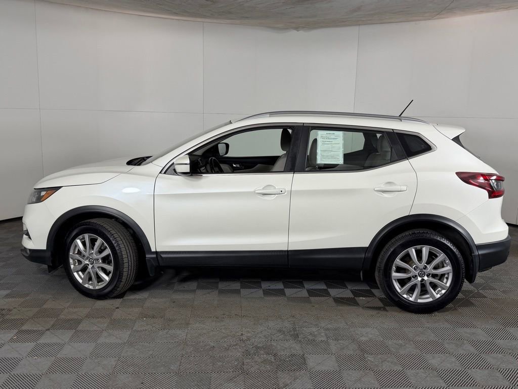 Used 2021 Nissan Rogue Sport SV image 12
