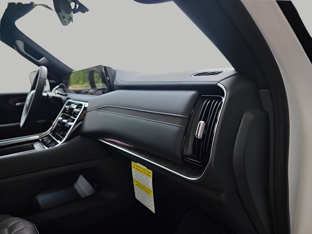 New 2026 Nissan Armada Platinum Reserve AWD/4WD image 17
