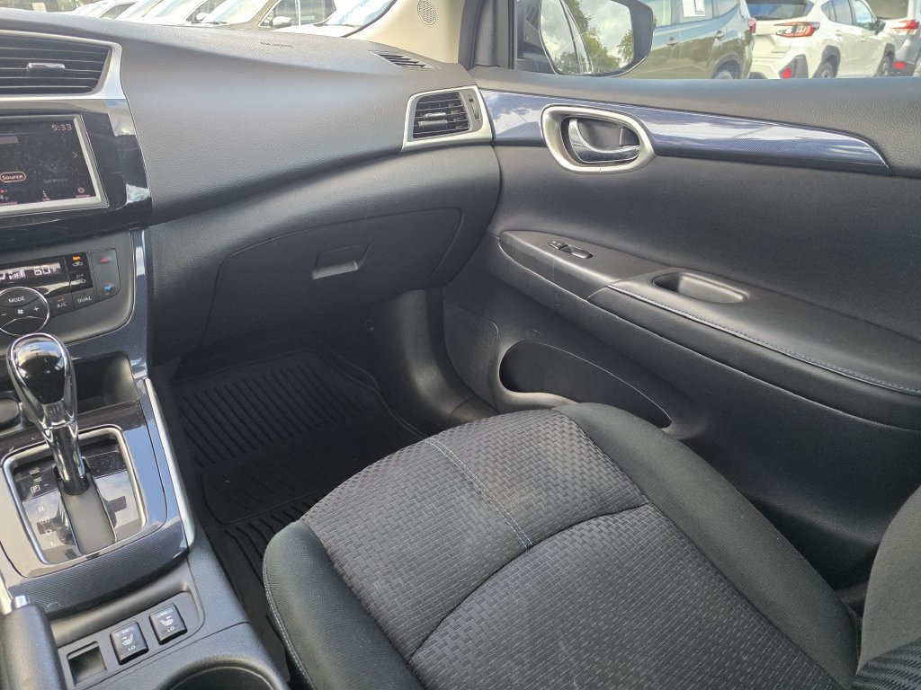 Used 2019 Nissan Sentra SR FWD image 14