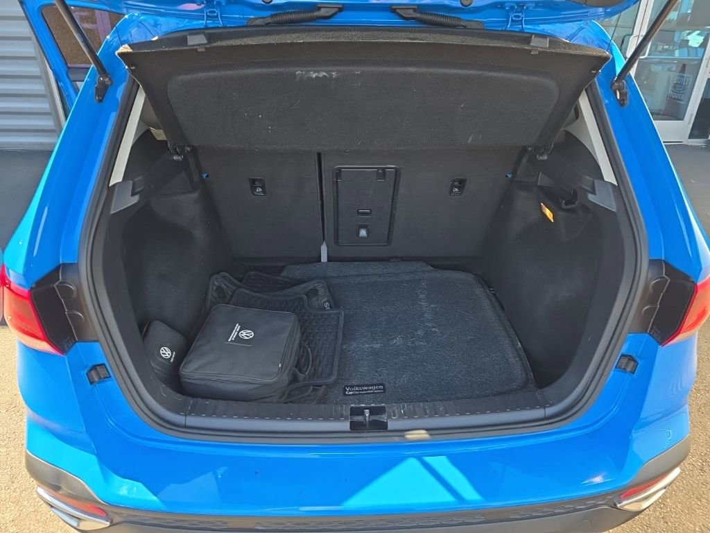 Used 2022 Volkswagen Taos SE w/ Panoramic Sunroof Package image 29