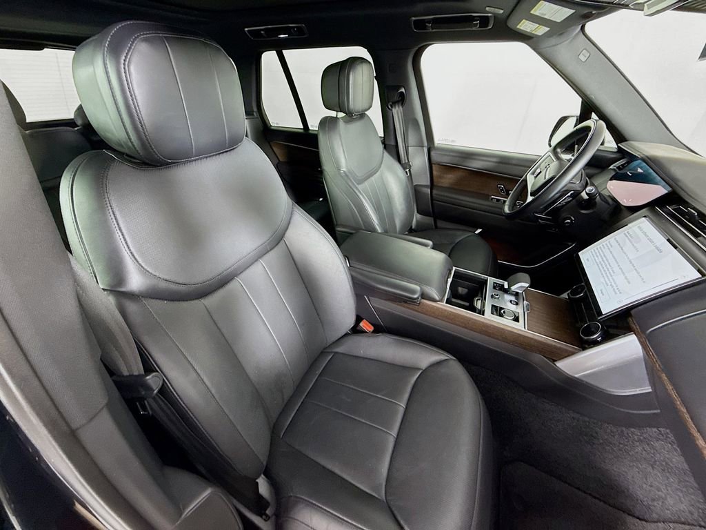 Used 2023 Land Rover Range Rover SE image 29