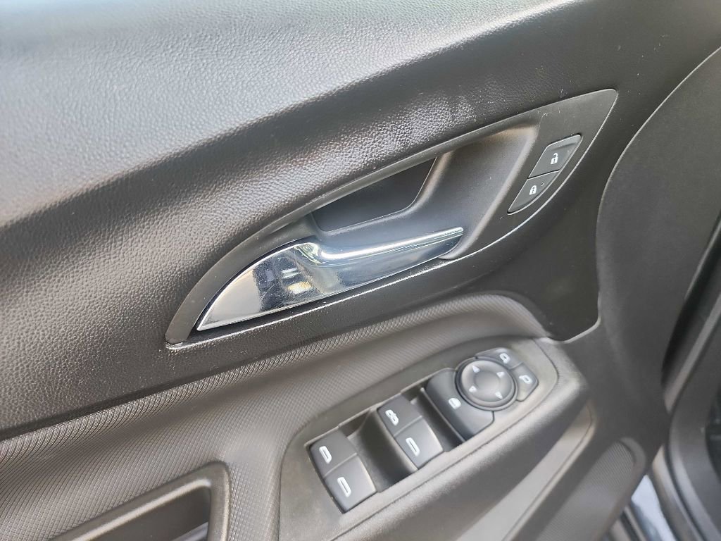 Used 2023 Chevrolet Equinox RS image 16