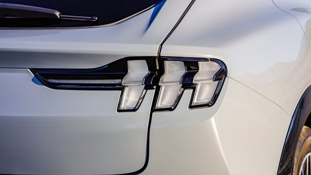 Used 2024 Ford Mustang Mach-E Premium image 9