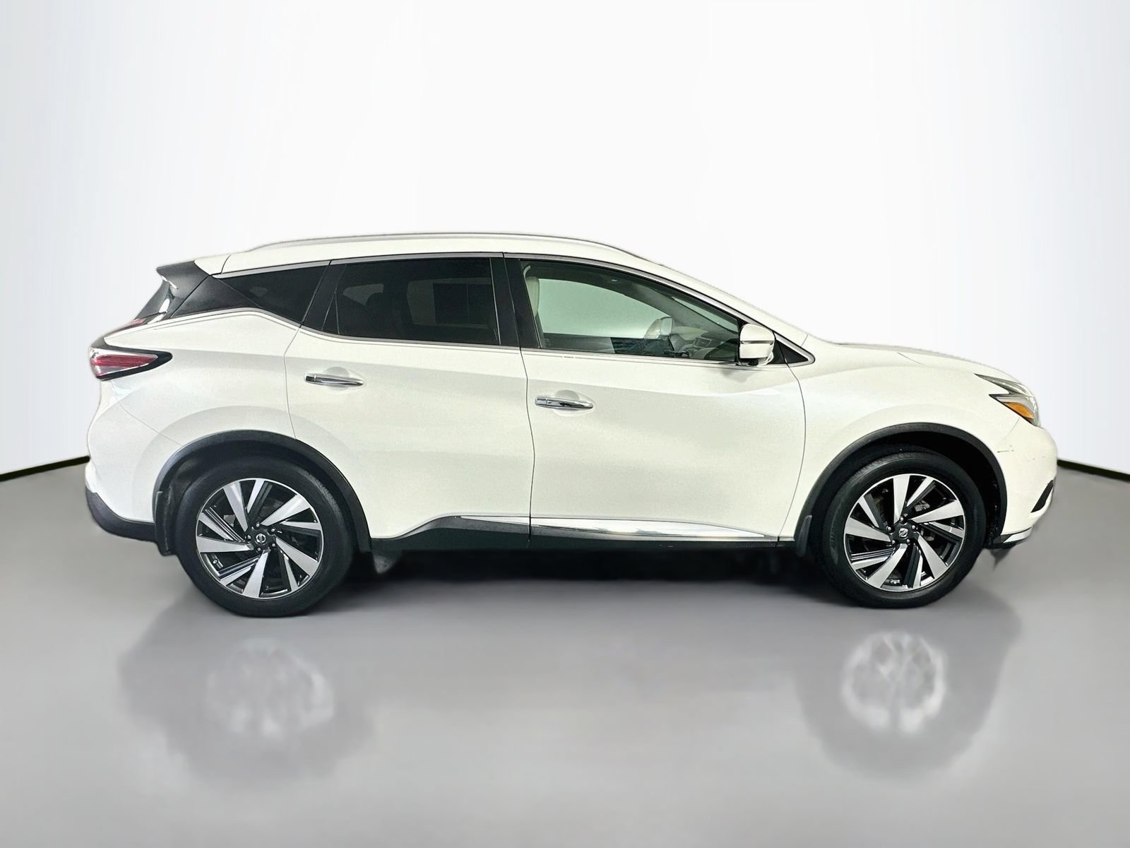 Used 2016 Nissan Murano Platinum w/ Platinum Technology Package AWD/4WD image 8