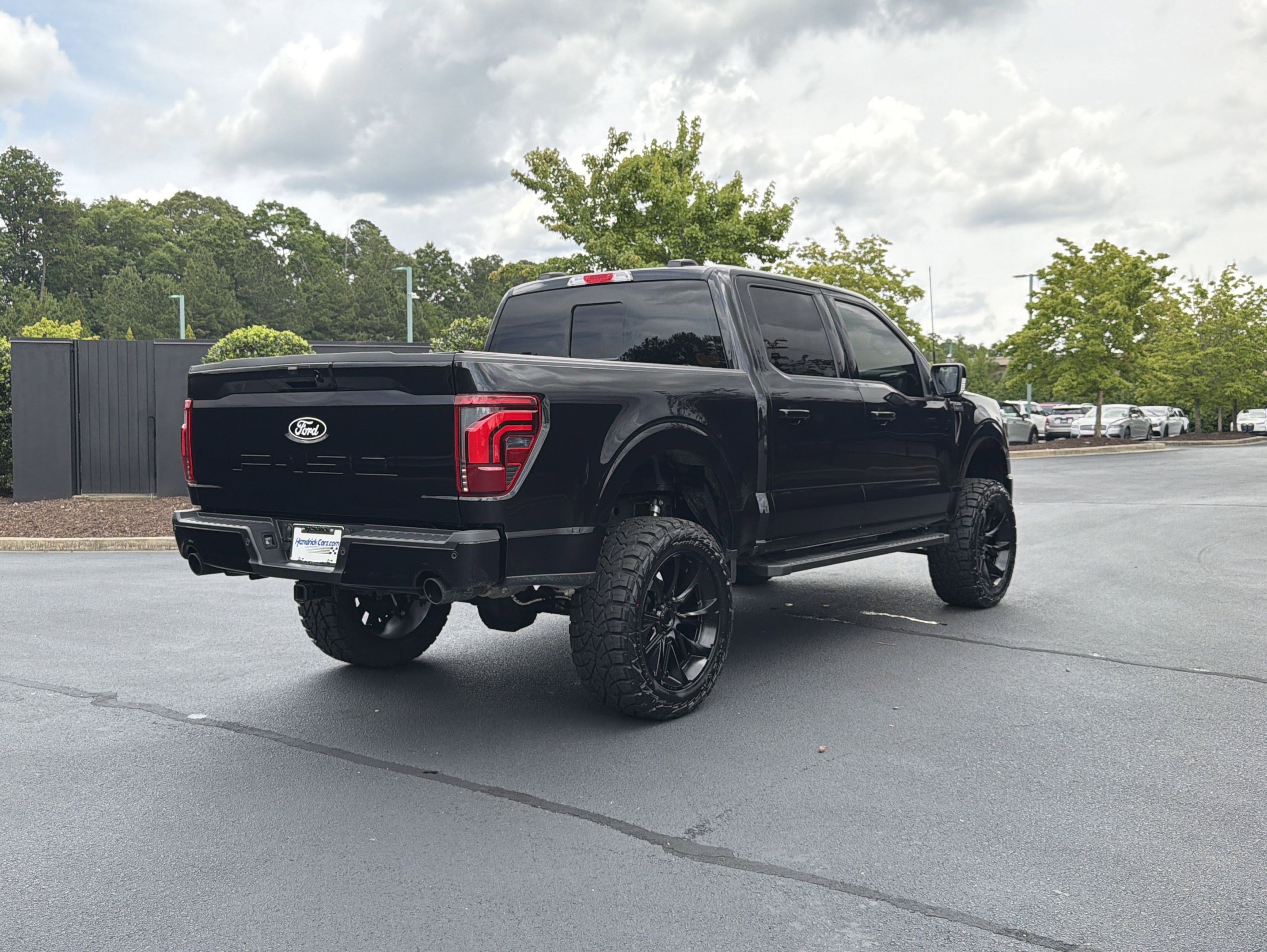 Used 2025 Ford F150 Lariat AWD/4WD image 3