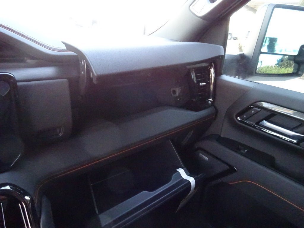 New 2026 GMC Sierra 2500 AT4 w/ AT4 Premium Plus Package AWD/4WD image 29