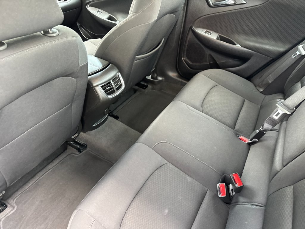 Used 2024 Chevrolet Malibu LT FWD image 12