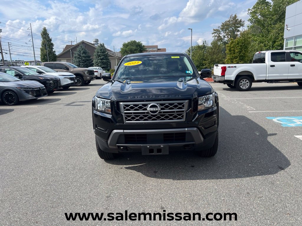 Used 2023 Nissan Frontier SV w/ Technology Package AWD/4WD image 2