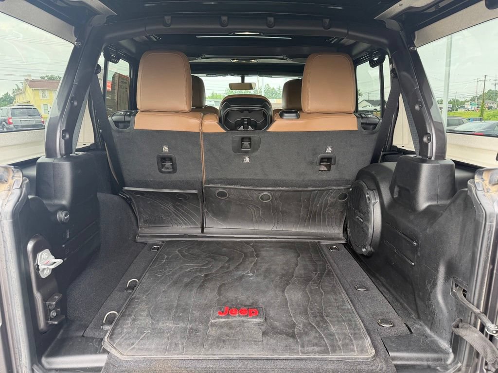Used 2020 Jeep Wrangler Unlimited Sahara AWD/4WD image 11