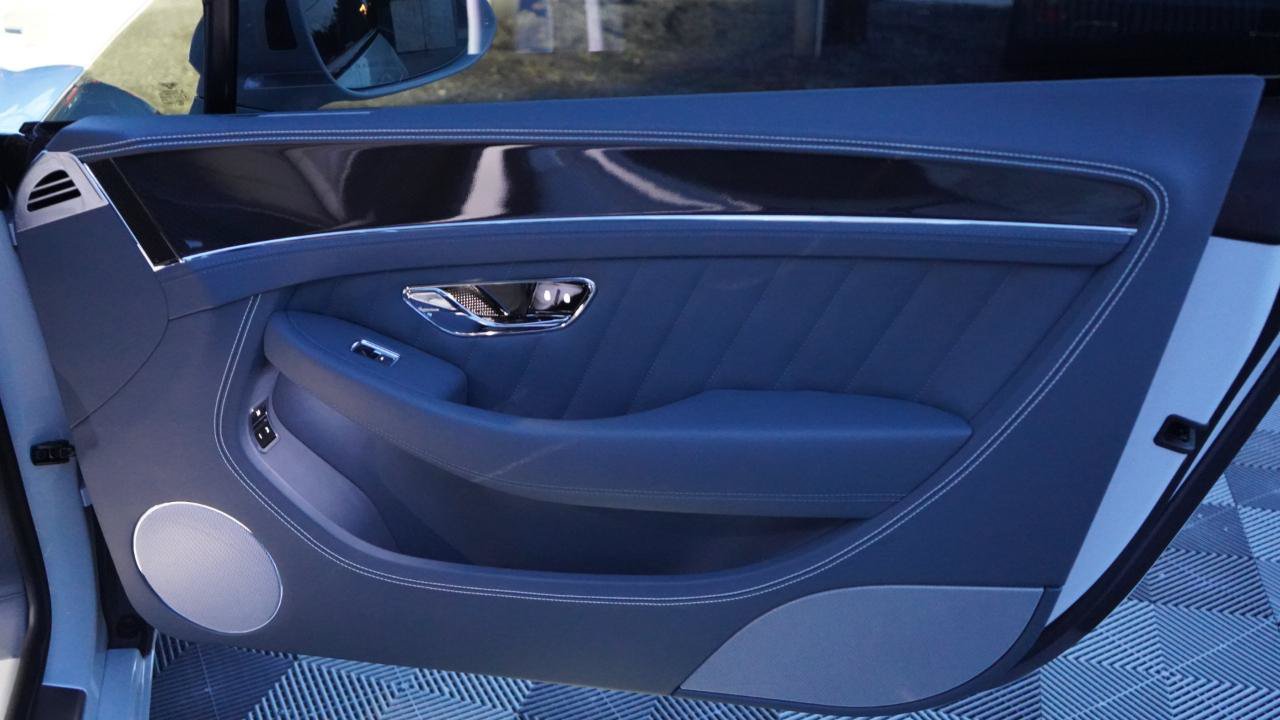 Used 2024 Bentley Continental GT V8 AWD/4WD image 53
