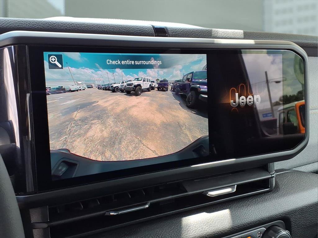 New 2026 Jeep Gladiator Sport AWD/4WD image 4