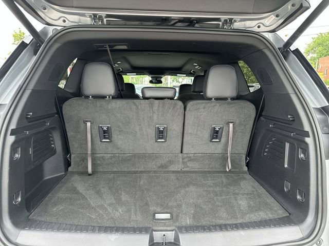 Certified 2024 GMC Acadia Elevation w/ Luxury Package FWD image 21