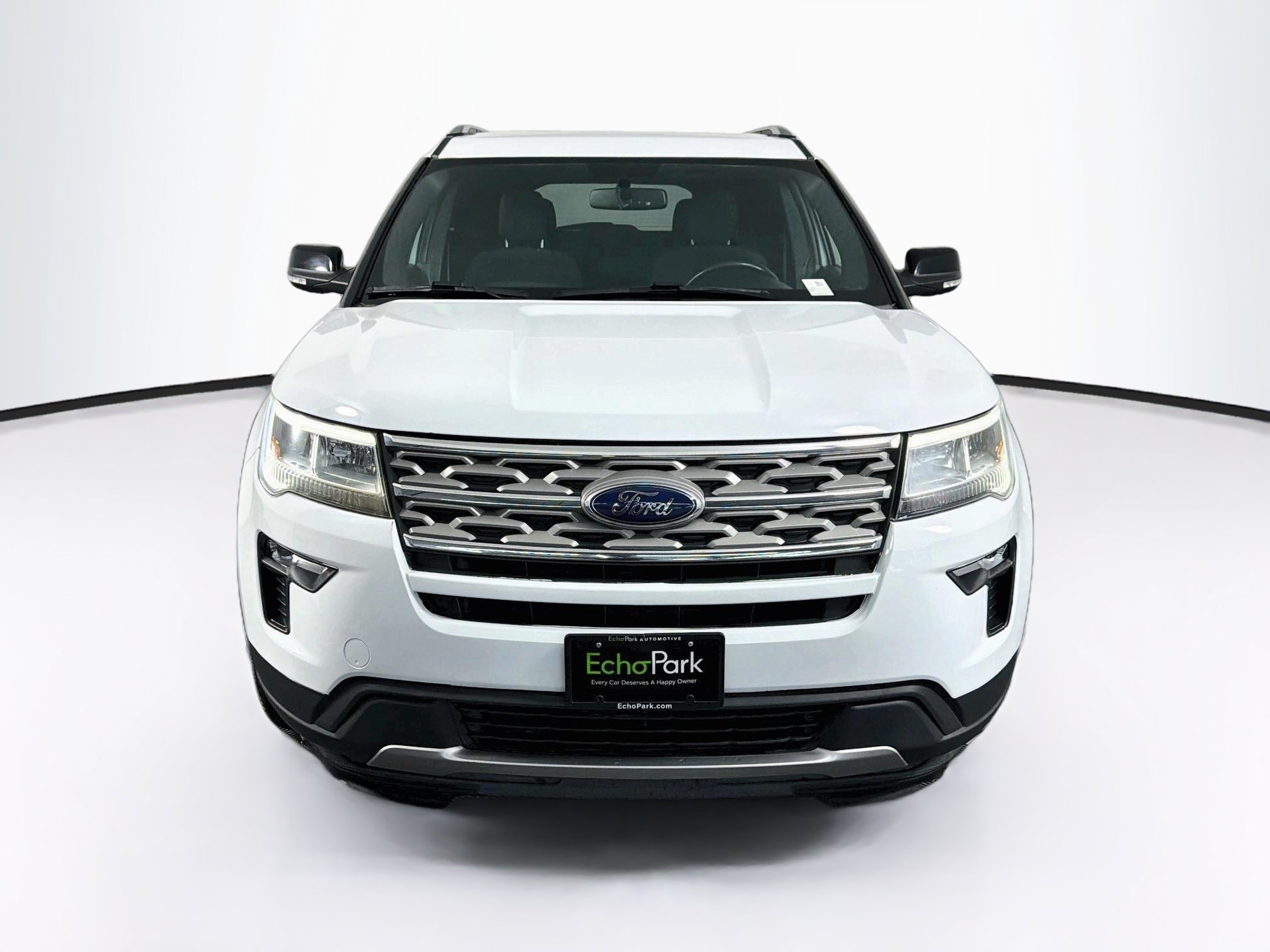 Used 2018 Ford Explorer XLT w/ Equipment Group 201A AWD/4WD image 2