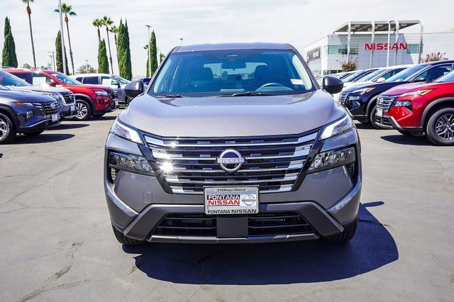 New 2026 Nissan Rogue S image 2