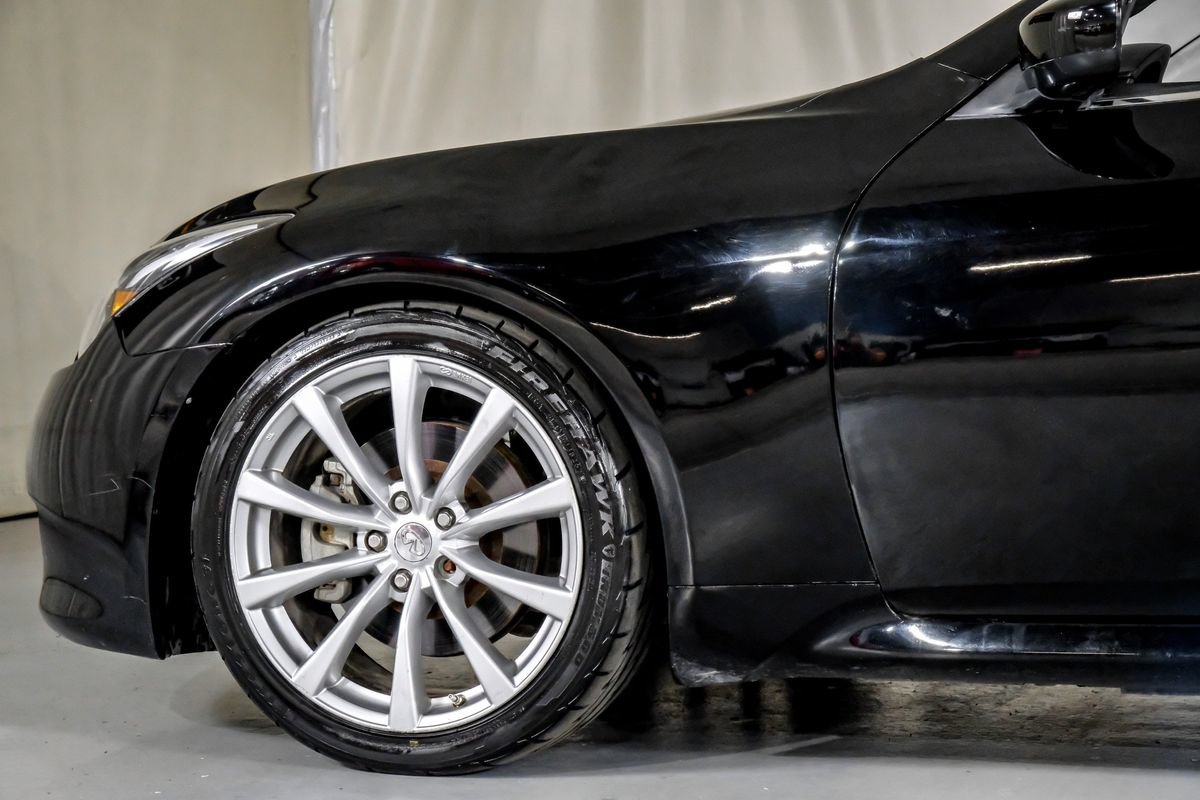 Used 2010 INFINITI G37 Convertible w/ Premium Pkg RWD image 12