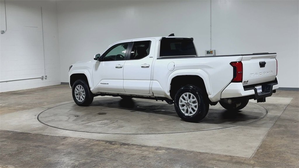 Used 2024 Toyota Tacoma SR5 image 6
