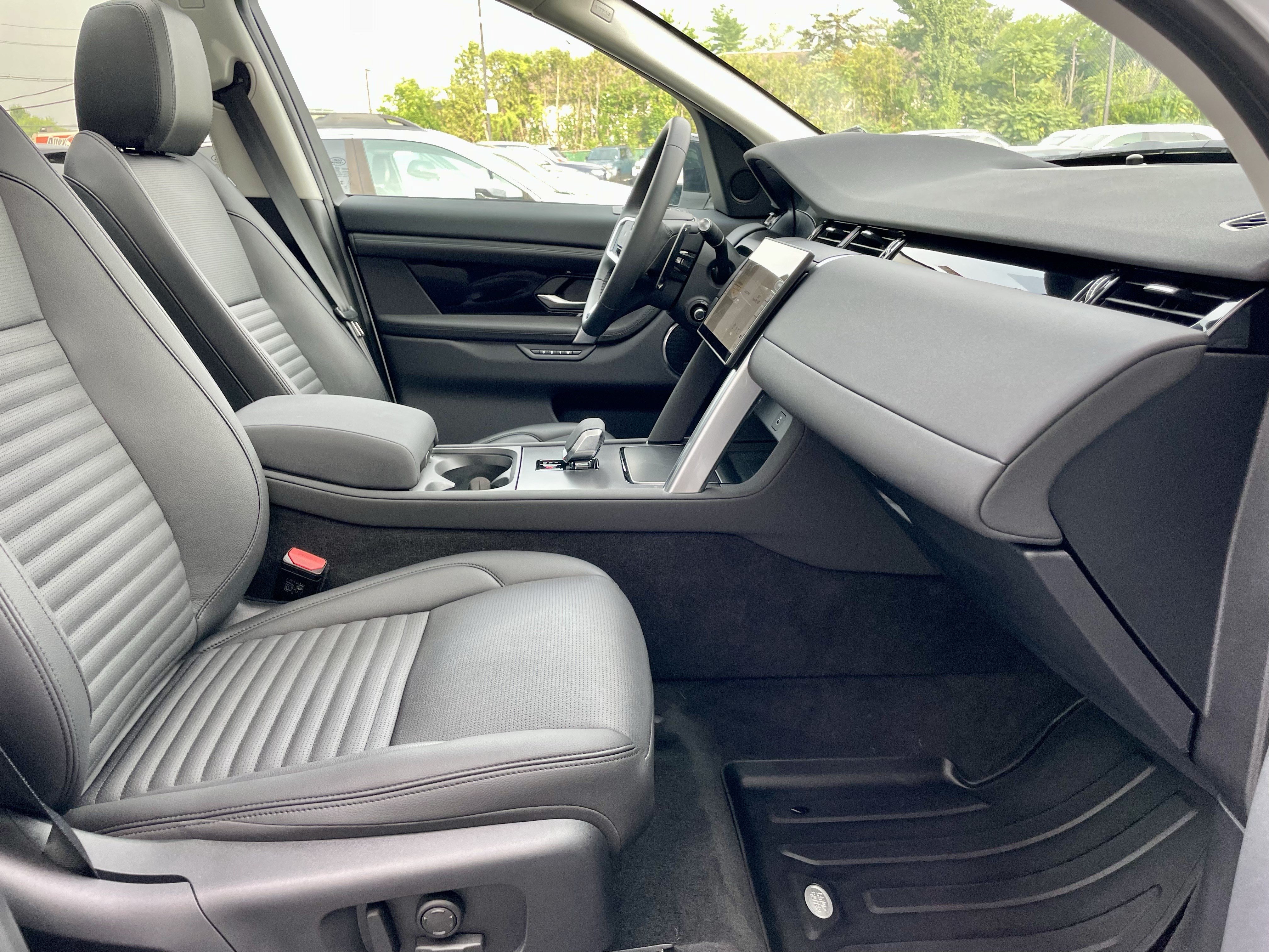 Certified 2025 Land Rover Discovery Sport S AWD/4WD image 15
