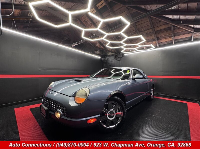 Used 2005 Ford Thunderbird RWD image 2