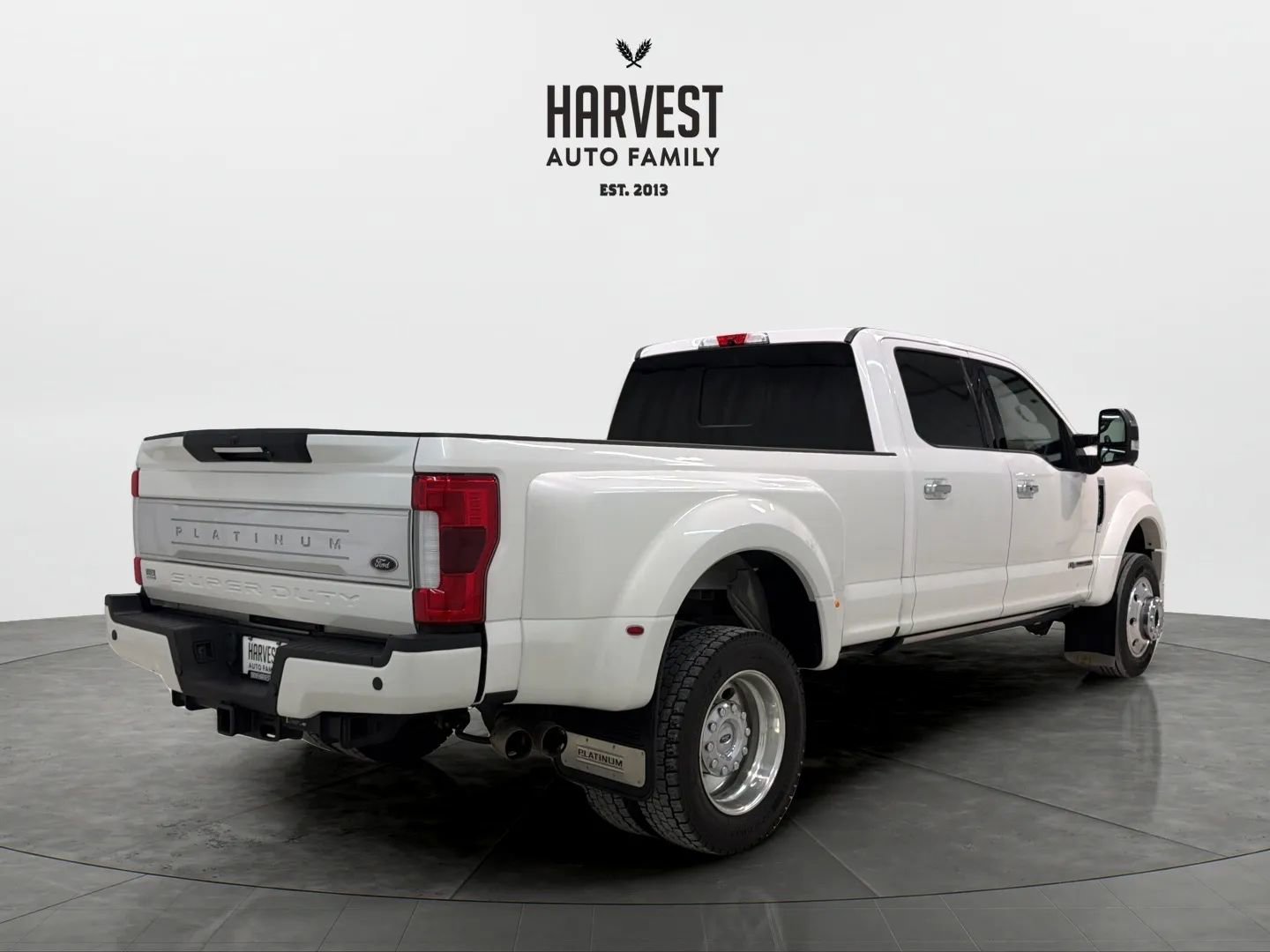 Used 2019 Ford F450 Platinum w/ Platinum Ultimate Package AWD/4WD image 6
