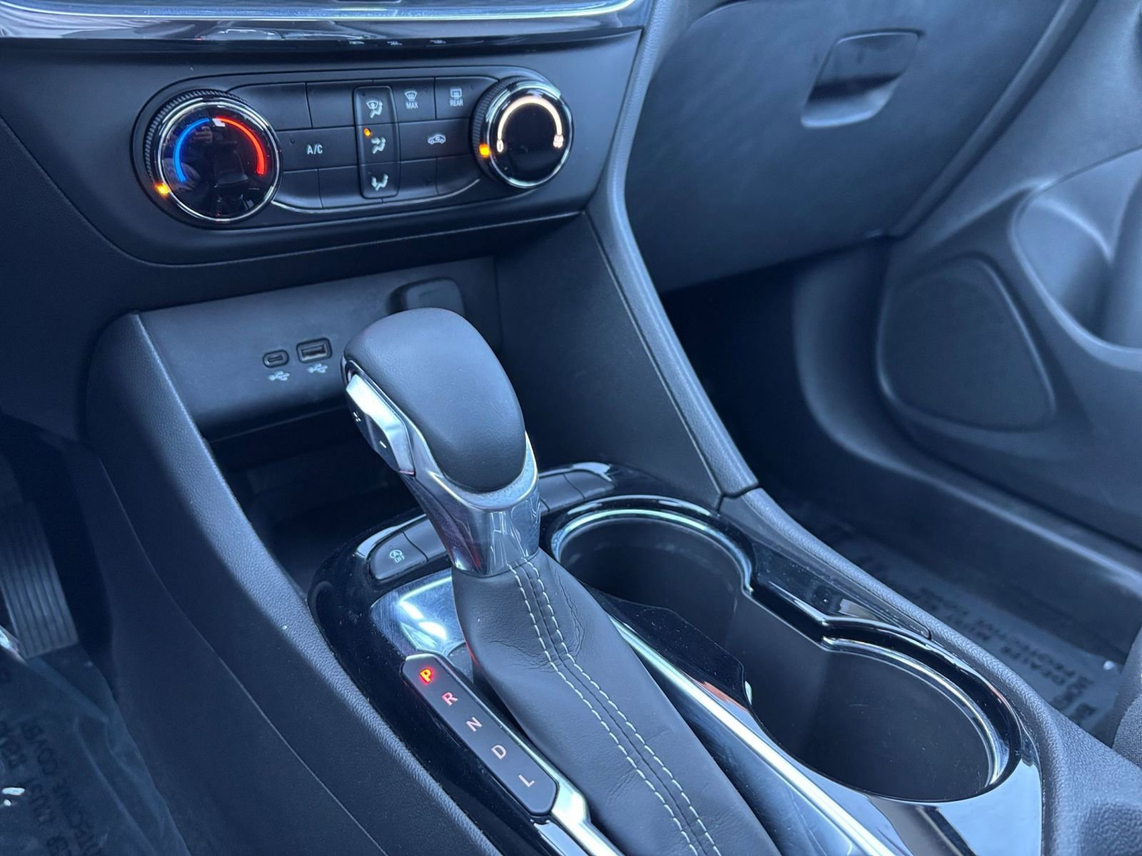 Used 2025 Buick Encore GX Preferred image 72