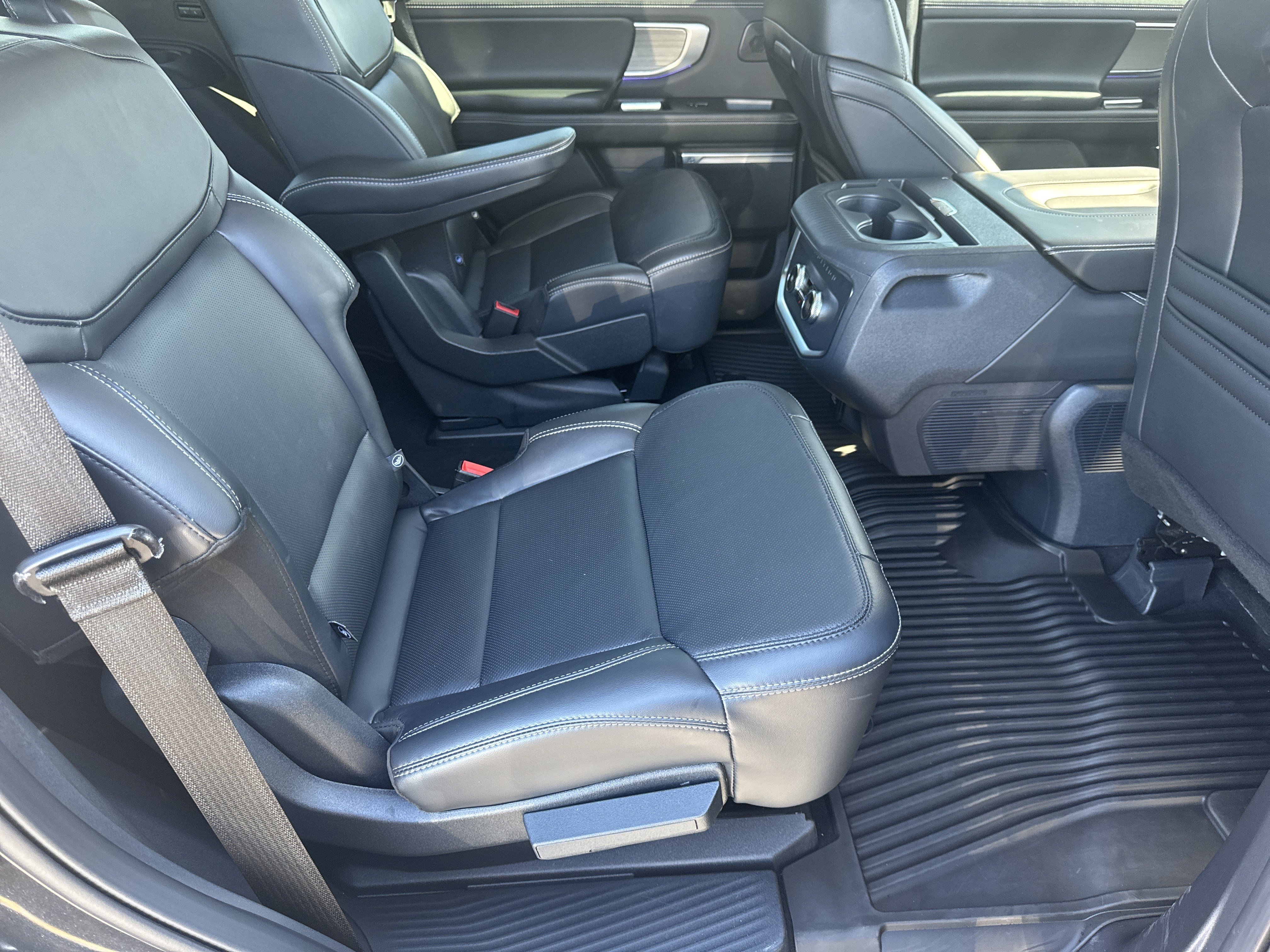 Certified 2025 Ford Expedition Platinum w/ Driver's Package image 15