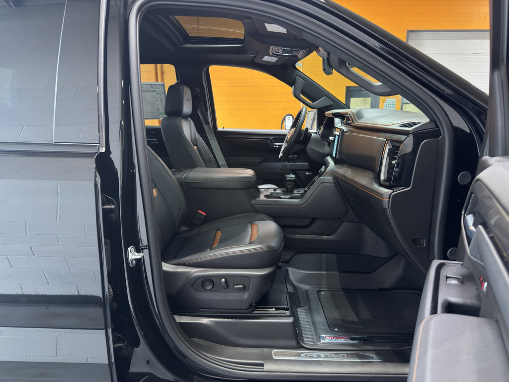 Used 2025 GMC Sierra 1500 AT4 w/ AT4 Premium Package AWD/4WD image 22