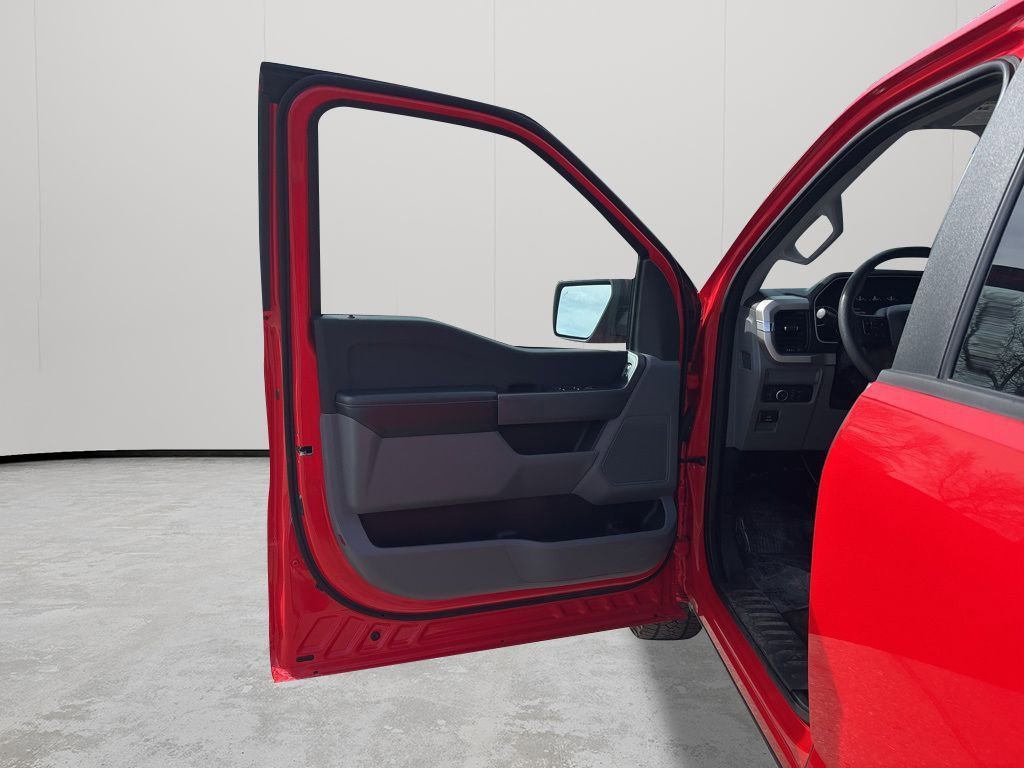 Used 2021 Ford F150 XLT image 47