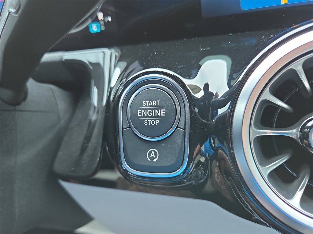 New 2026 Mercedes-Benz GLA 250 4MATIC image 28