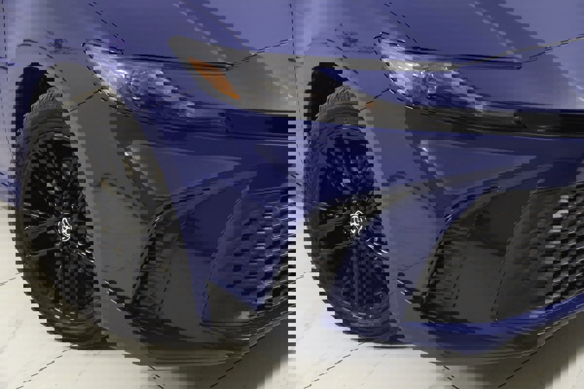 Used 2025 Toyota Camry SE image 15