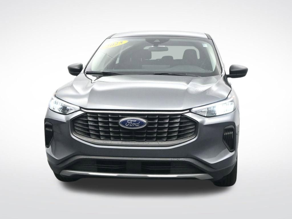 Used 2025 Ford Escape Active w/ Tech Pack #1 image 2