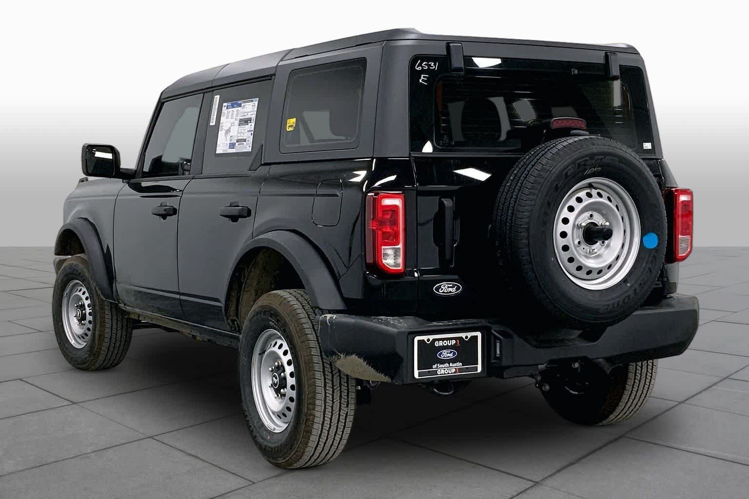 New 2026 Ford Bronco 4-Door AWD/4WD image 11