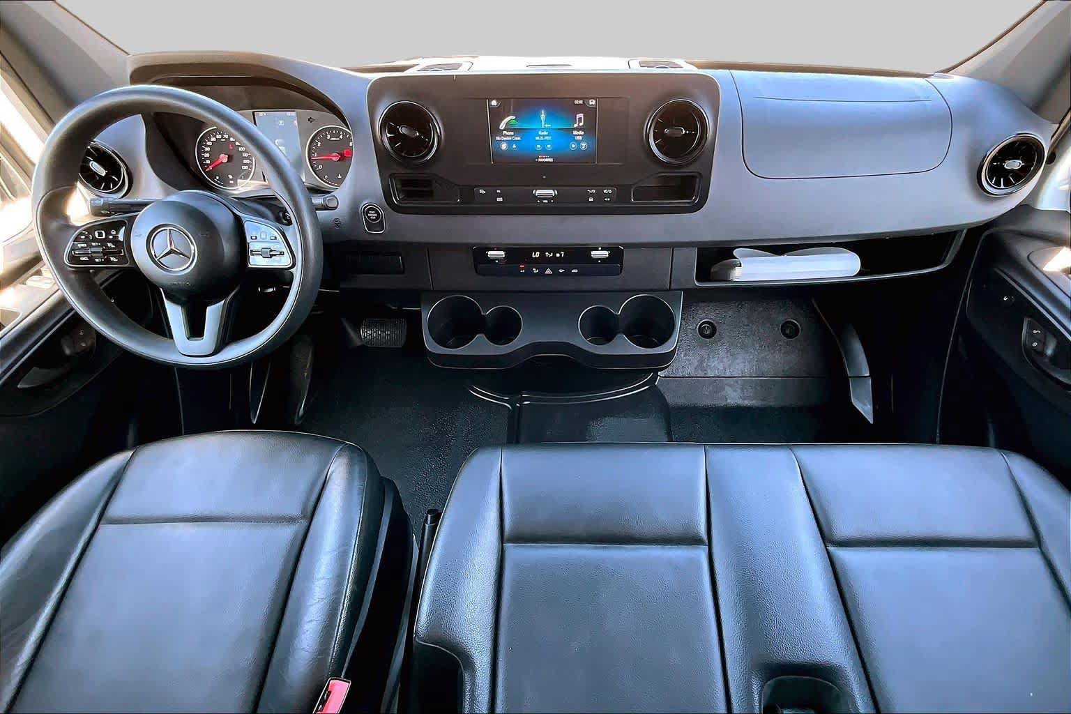 Used 2023 Mercedes-Benz Sprinter 2500 image 16