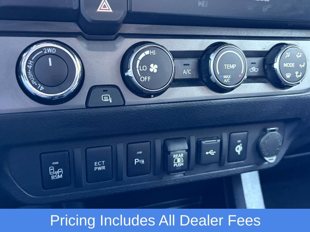 Used 2020 Toyota Tacoma TRD Sport w/ Technology Package AWD/4WD image 24