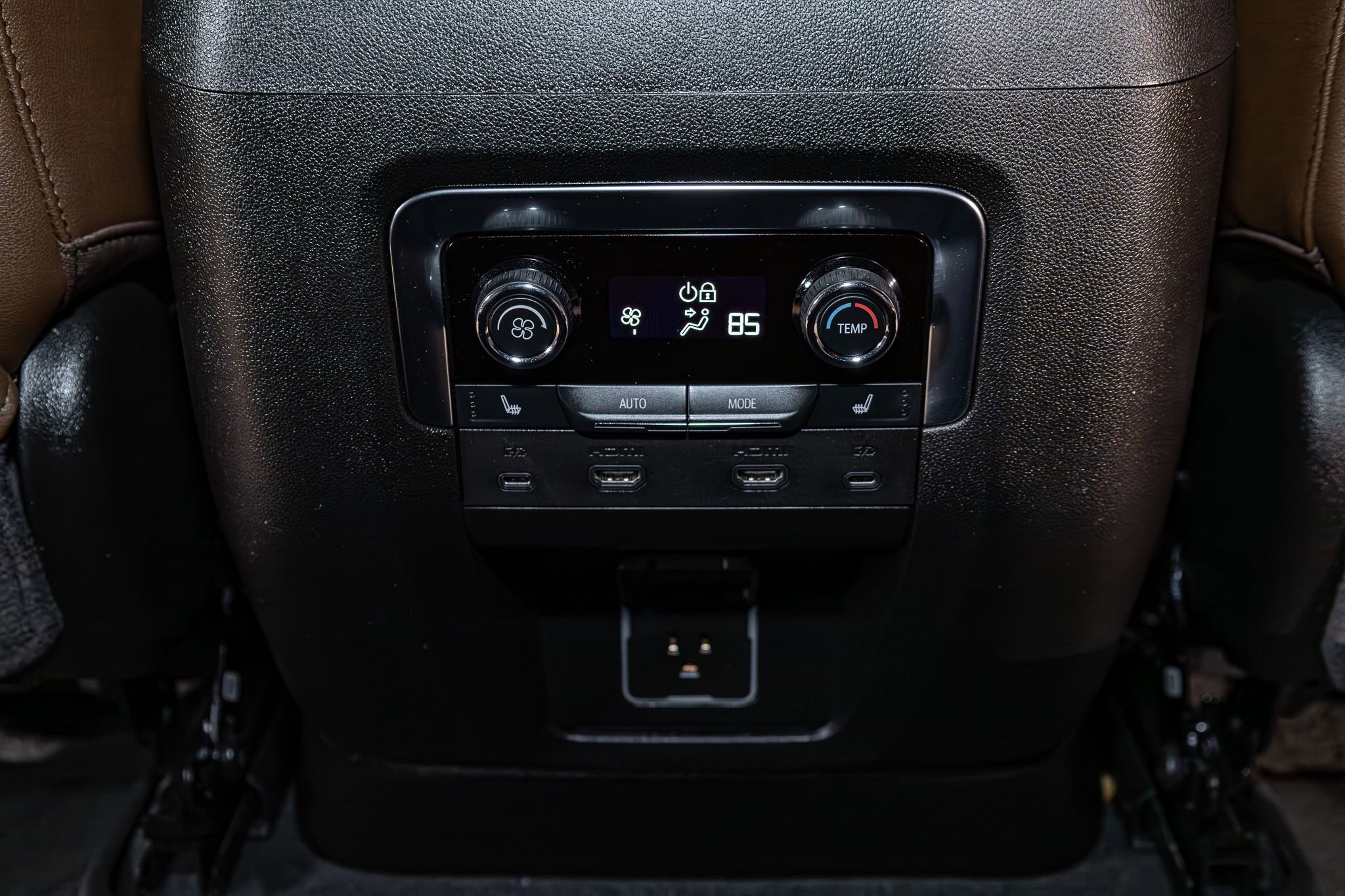 Used 2025 Chevrolet Tahoe High Country AWD/4WD image 23