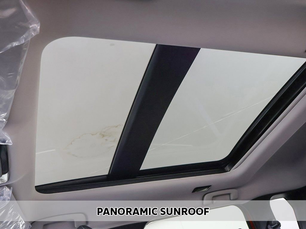 New 2026 Mitsubishi Outlander SE image 4