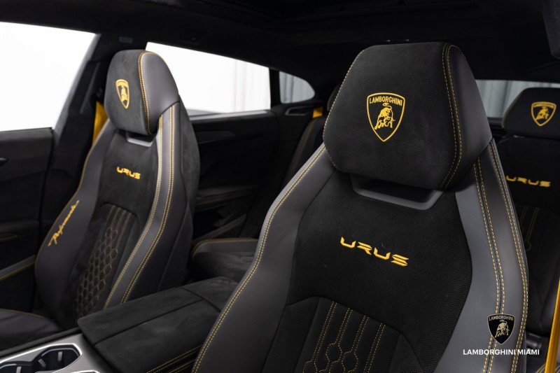 Used 2024 Lamborghini Urus Performante image 47