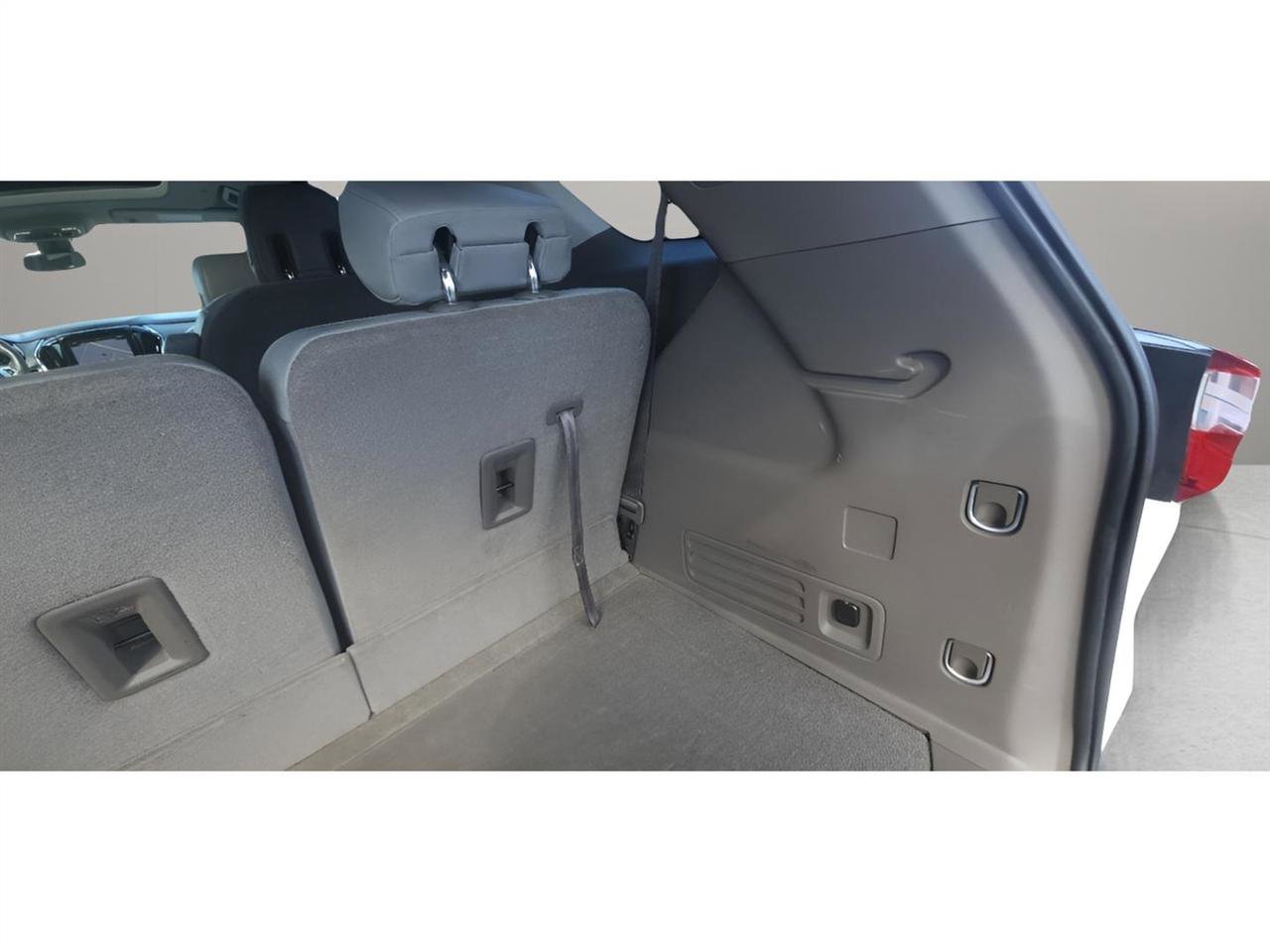 Used 2018 Chevrolet Traverse LT AWD/4WD image 25