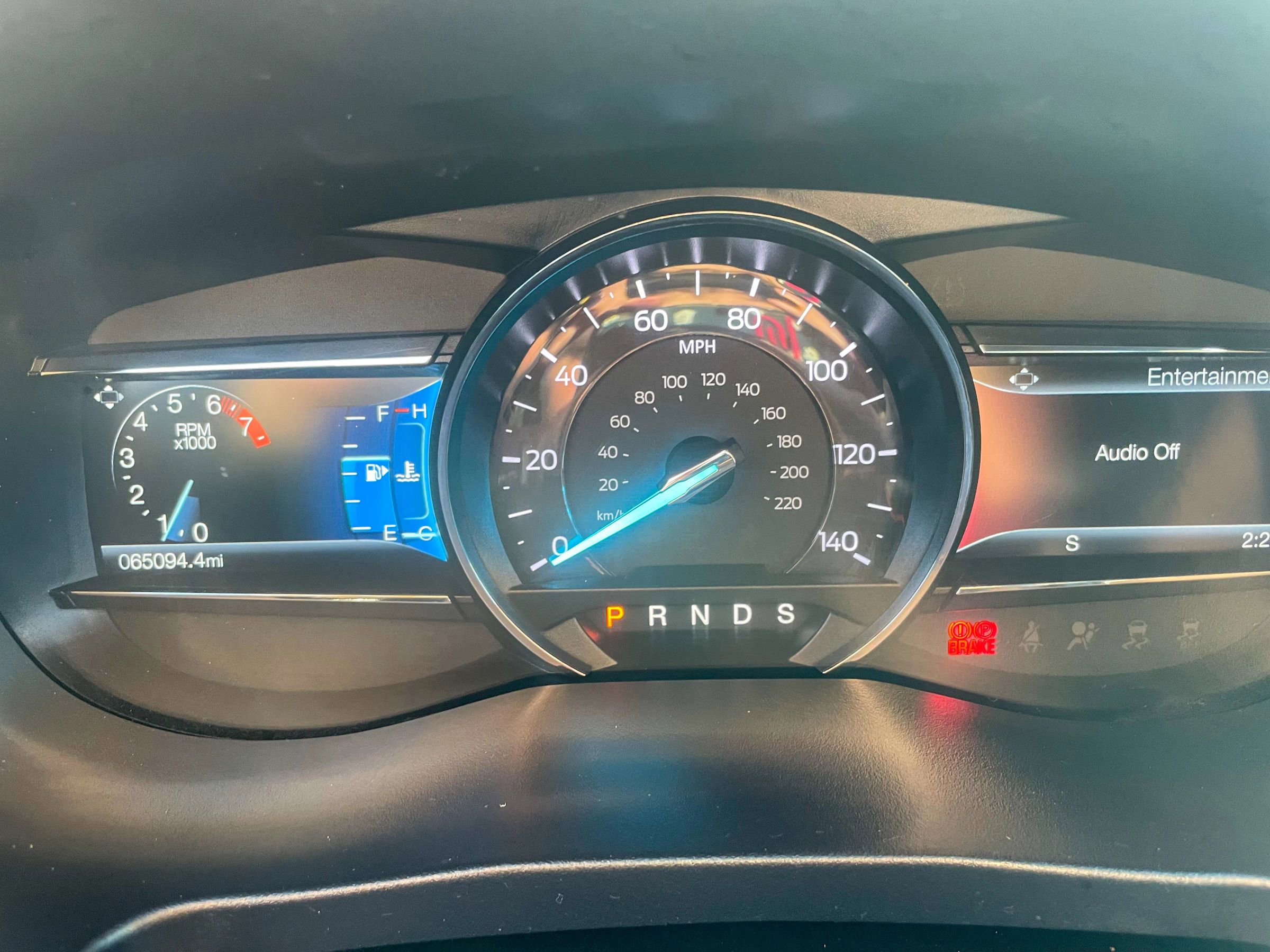 Used 2018 Ford Explorer Limited image 29