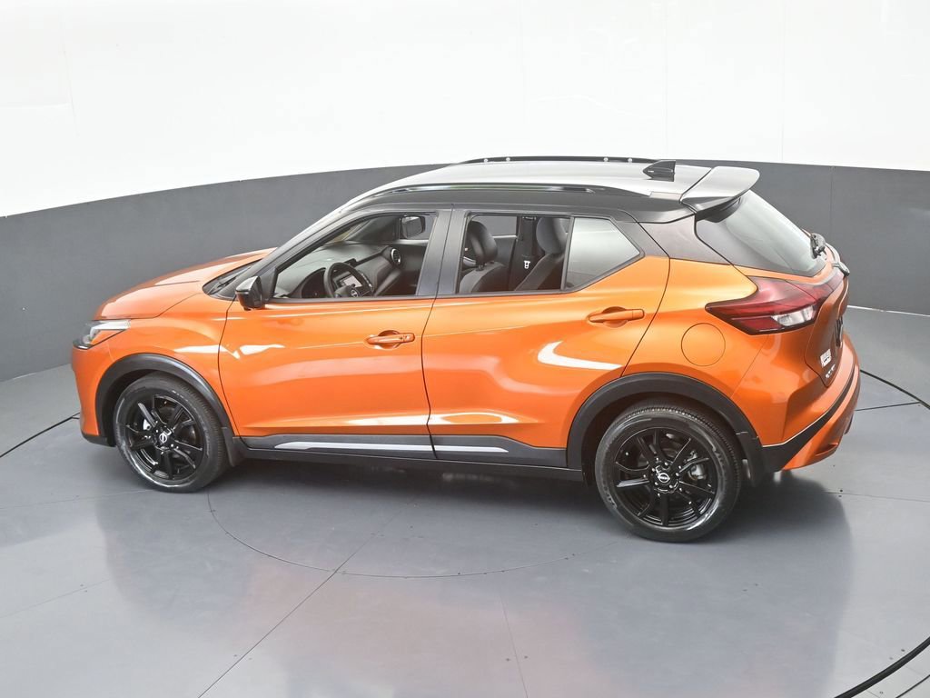 Used 2023 Nissan Kicks SR w/ SR Premium Package FWD image 52