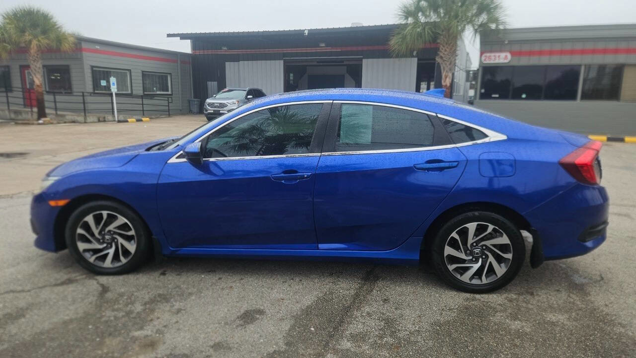 Used 2018 Honda Civic EX image 3