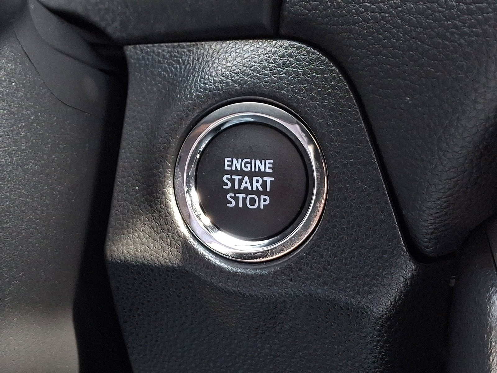 Used 2023 Toyota RAV4 XLE Premium image 23
