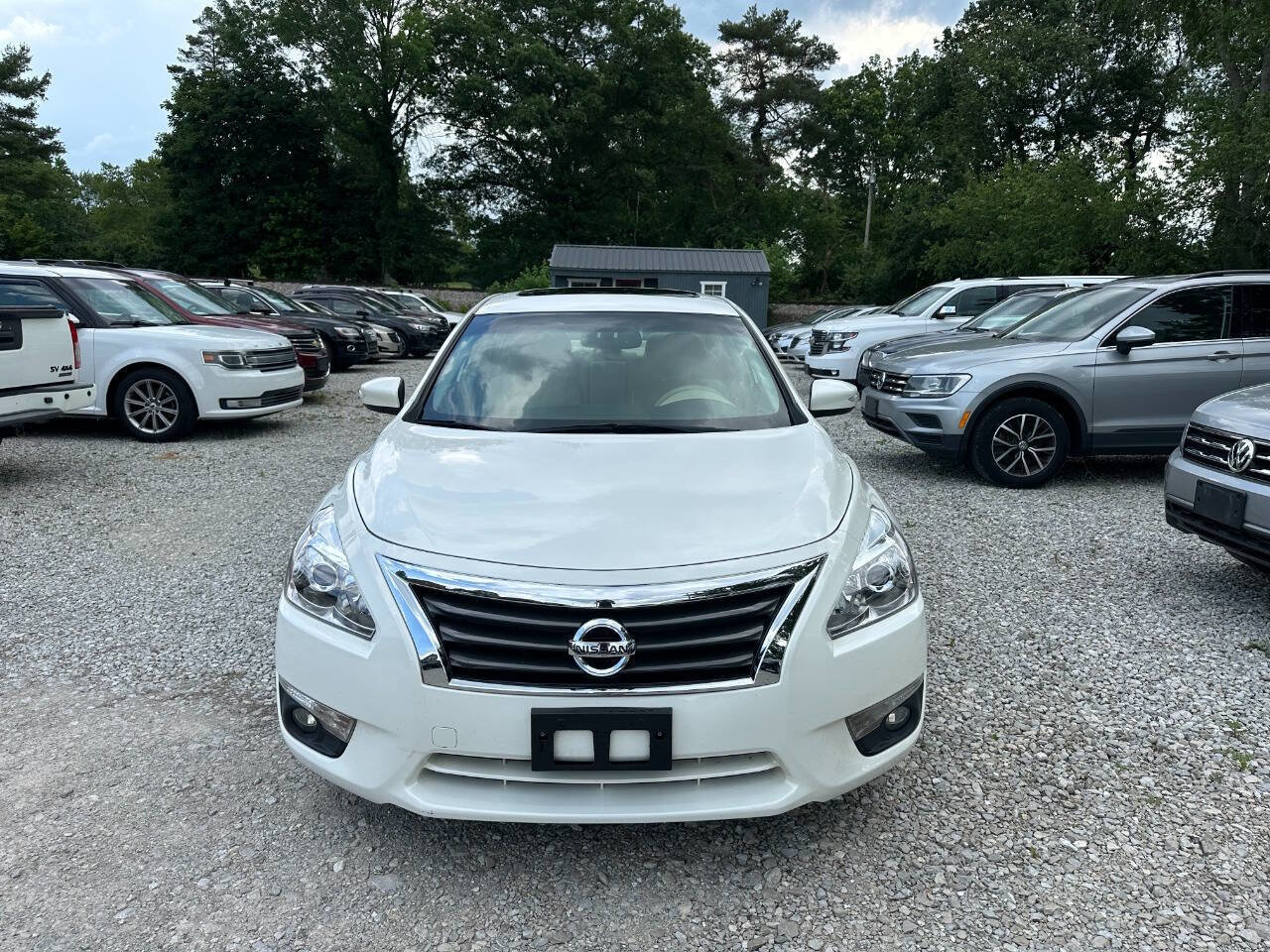 Used 2013 Nissan Altima 2.5 SL w/ Technology Pkg image 2