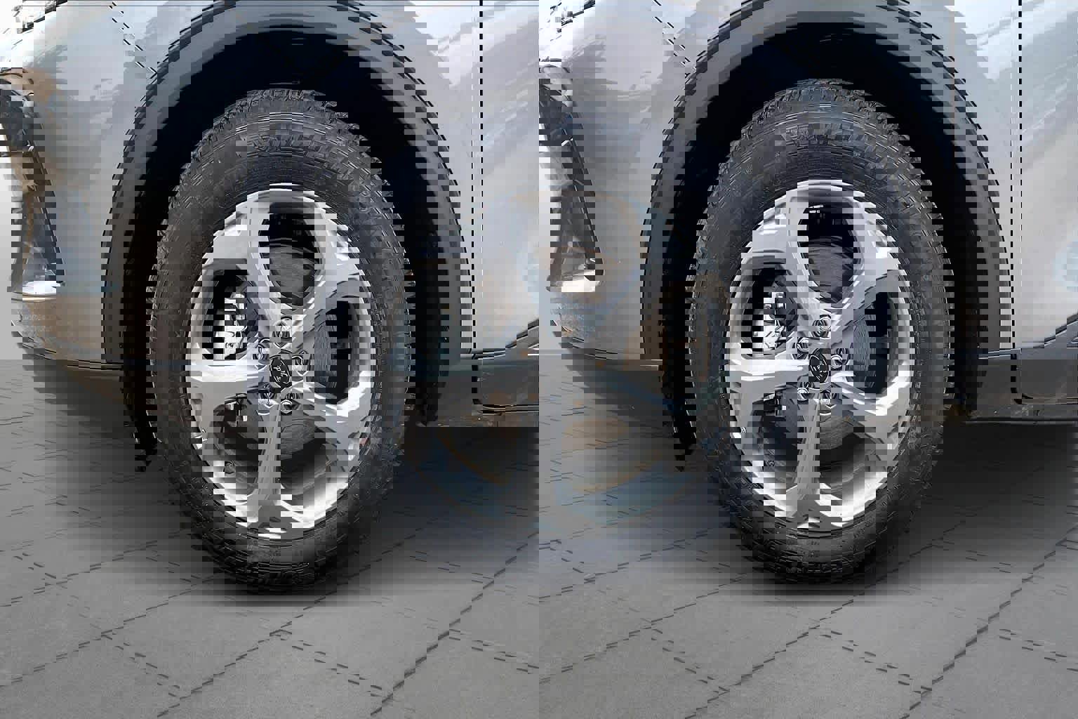 Used 2025 Ford Escape ST-Line image 10