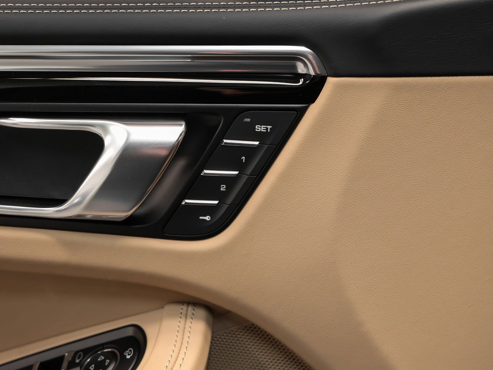 New 2026 Porsche Macan image 28