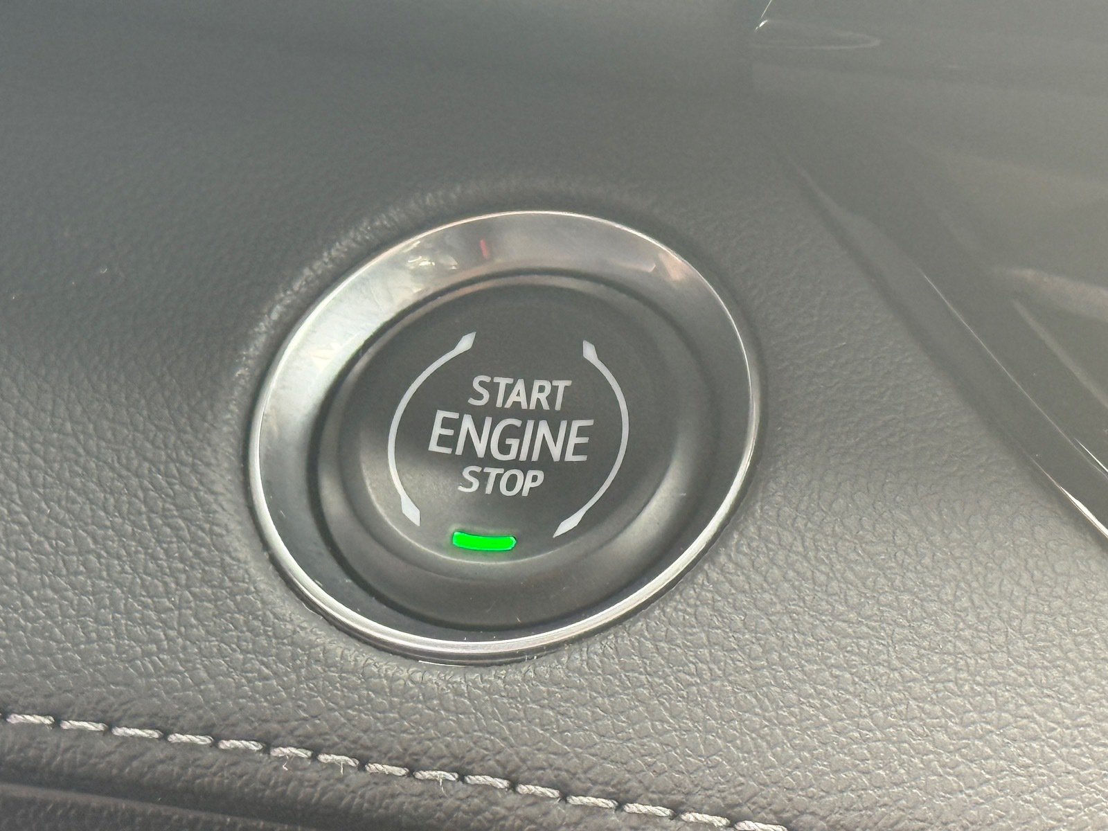 Used 2025 Buick Enclave Preferred FWD image 22