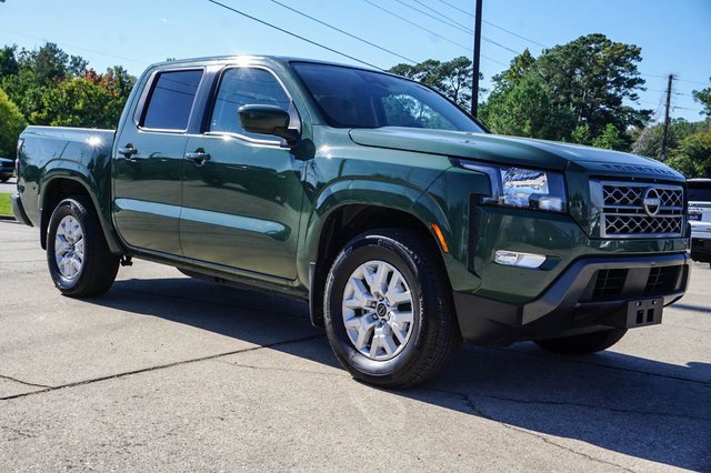 Used 2024 Nissan Frontier SV w/ SV Convenience Package image 2